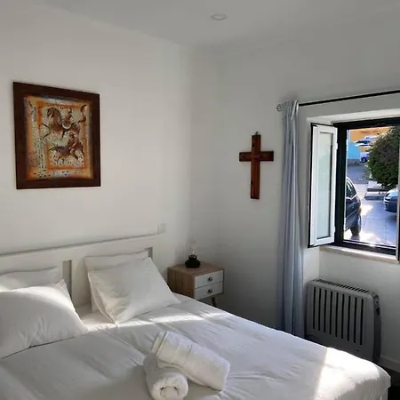 Casa Do Chinelo Azul * Queluz